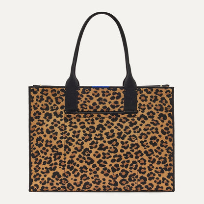 PDP |The Classic Tote in Toasty Cat, shown from the front.