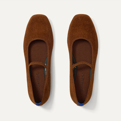 The Max Square Mary Jane in ReVelvet Russet shown from the top.