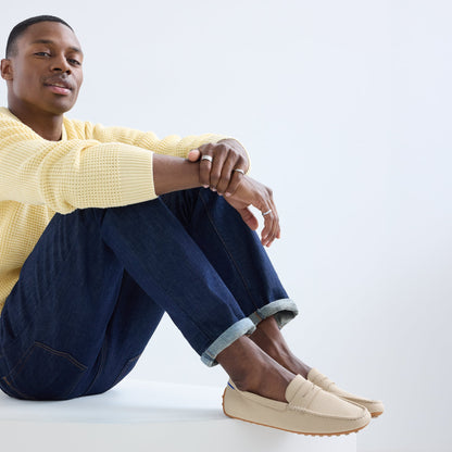 model | An alternate image of a model wearing the Men's Daily Driver in Shore.