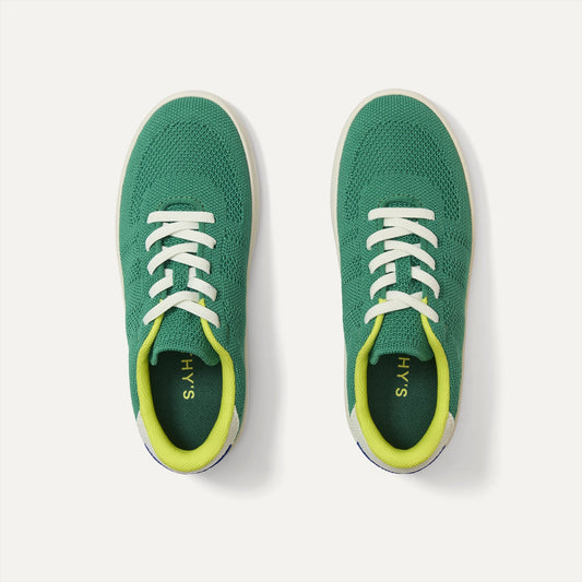 The Kids Stretch Sneaker in Emerald Pop shown from the top.