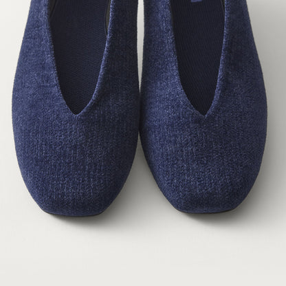 Close up of the toe and V-shaped vamp on The Max Square Ballerina in ReVelvet Navy.